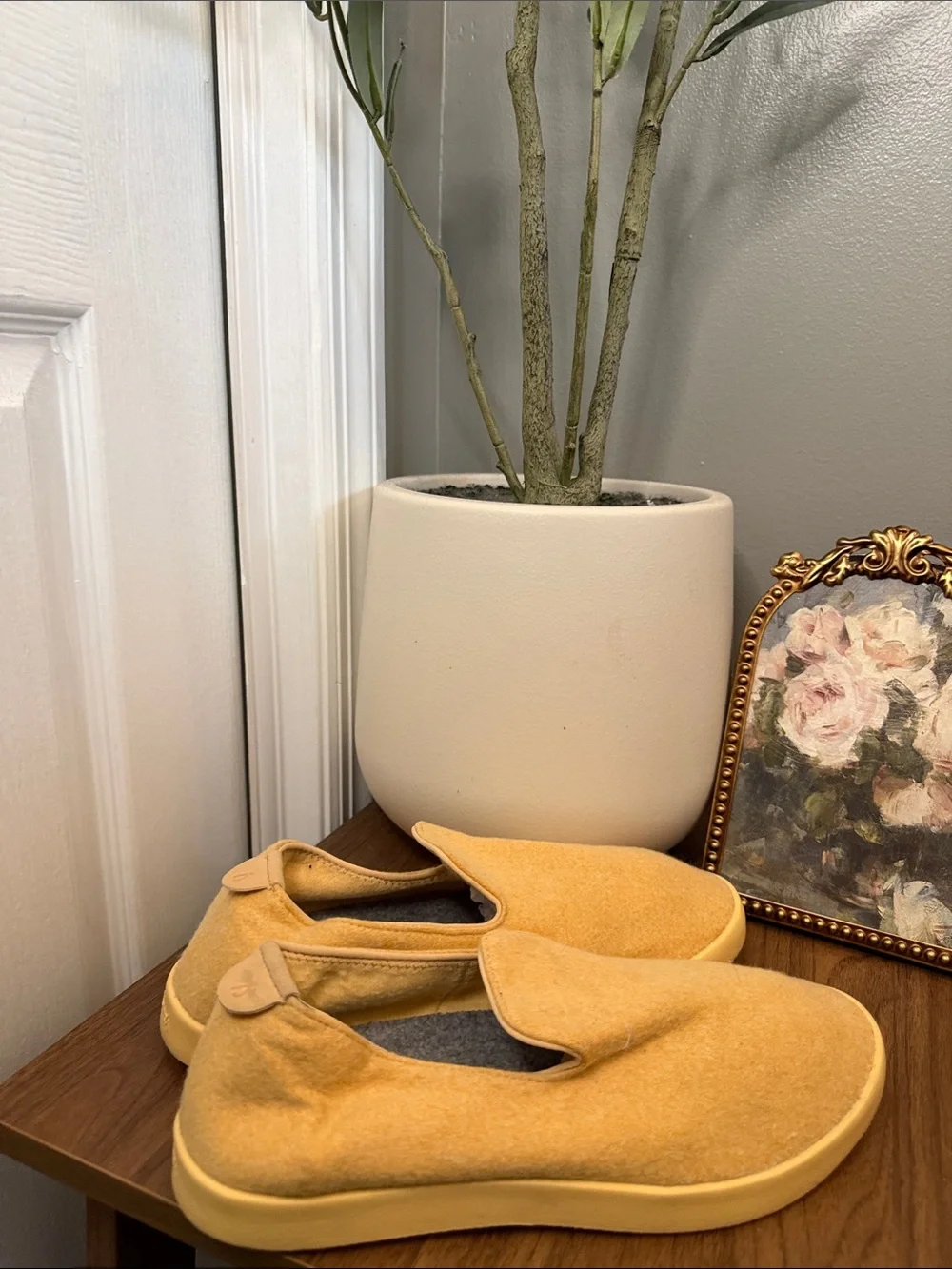 Allbirds Wool Loungers Women’s 9 Mustard Yellow Merino Wool Slip On Shoes